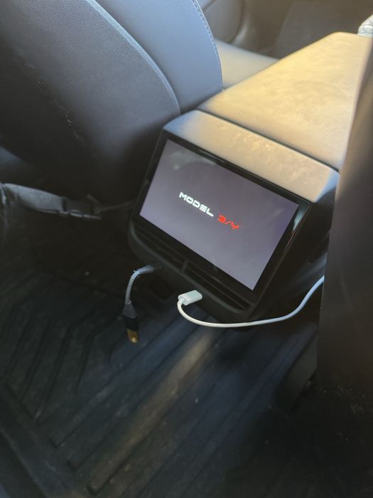 Tesla model 3 android