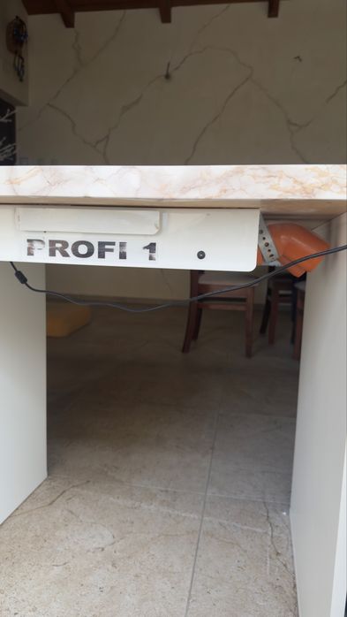 Бюро за маникюр.