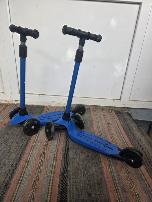 Тротинетка със стевещи гуми