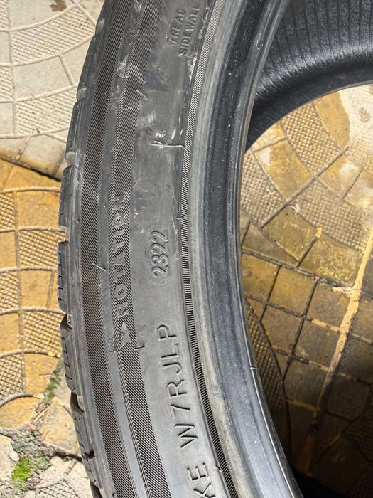 Продавам зимен спорт пакет  GRIPMAX SUREGRIP 245/35/20 и  305/30/R20