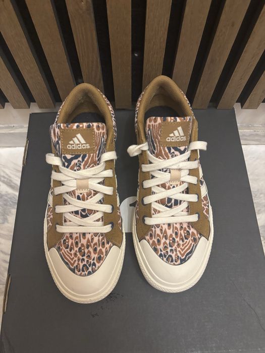 Маратонки Adiddas Bravada 2.0