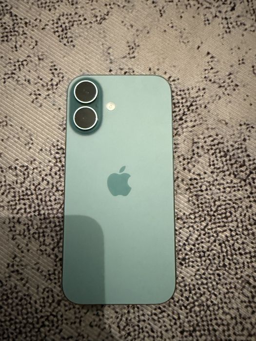 Iphone 16 состояние идеальное