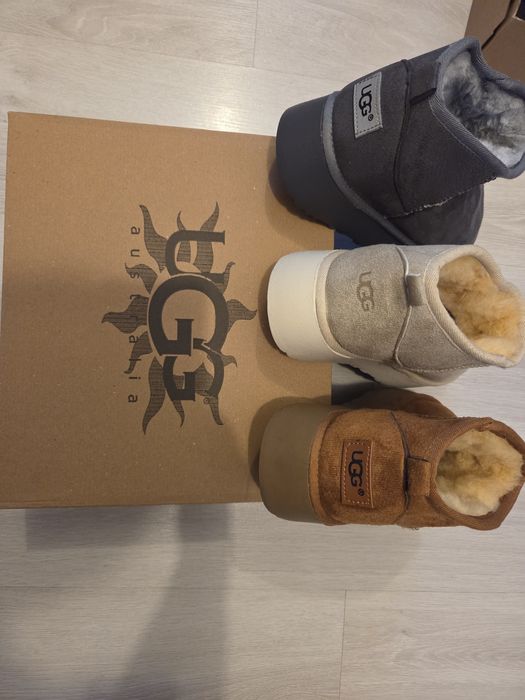 Ugg doar mărimea 40