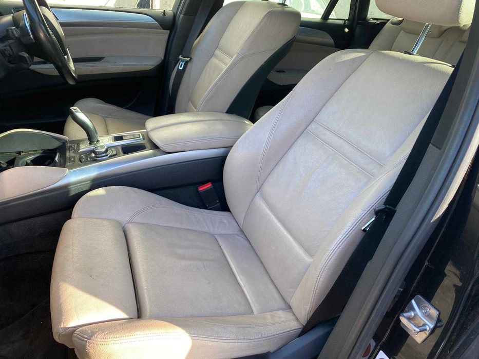 Dezmembrez bmw x6 e71 4.0D 306 cp n57d30B/bara x6/capota/far/aripa/