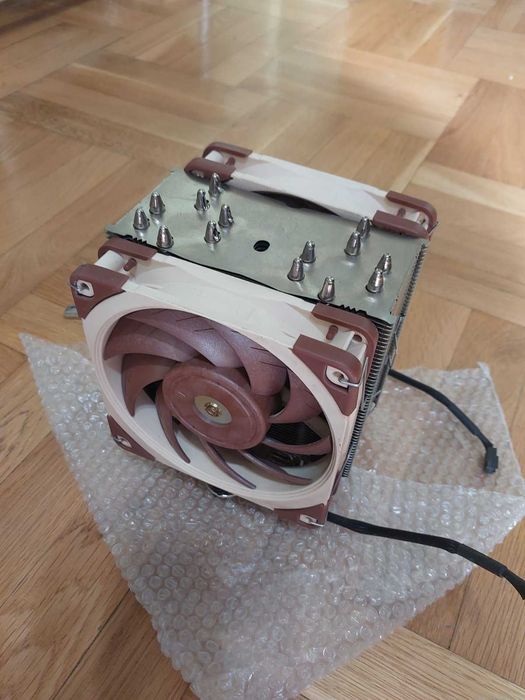 Noctua NH-U12A - Въздушен охладител за АМ4/АМ5