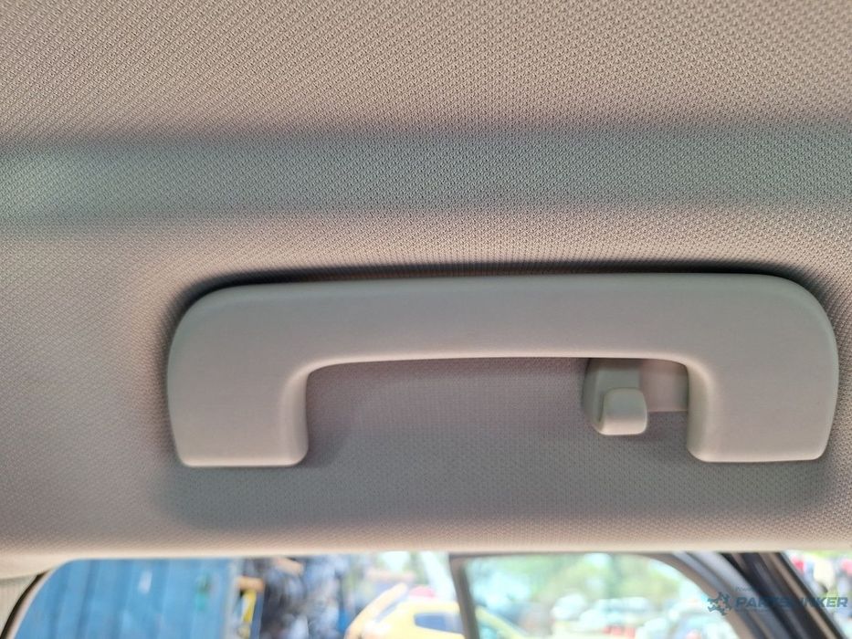 Maner de sustinere plafon spate stanga AUDI A4 IV Avant 8K5, B8 2007 - 2015 TDI CAGA, CJCA, CMEA, CMFA