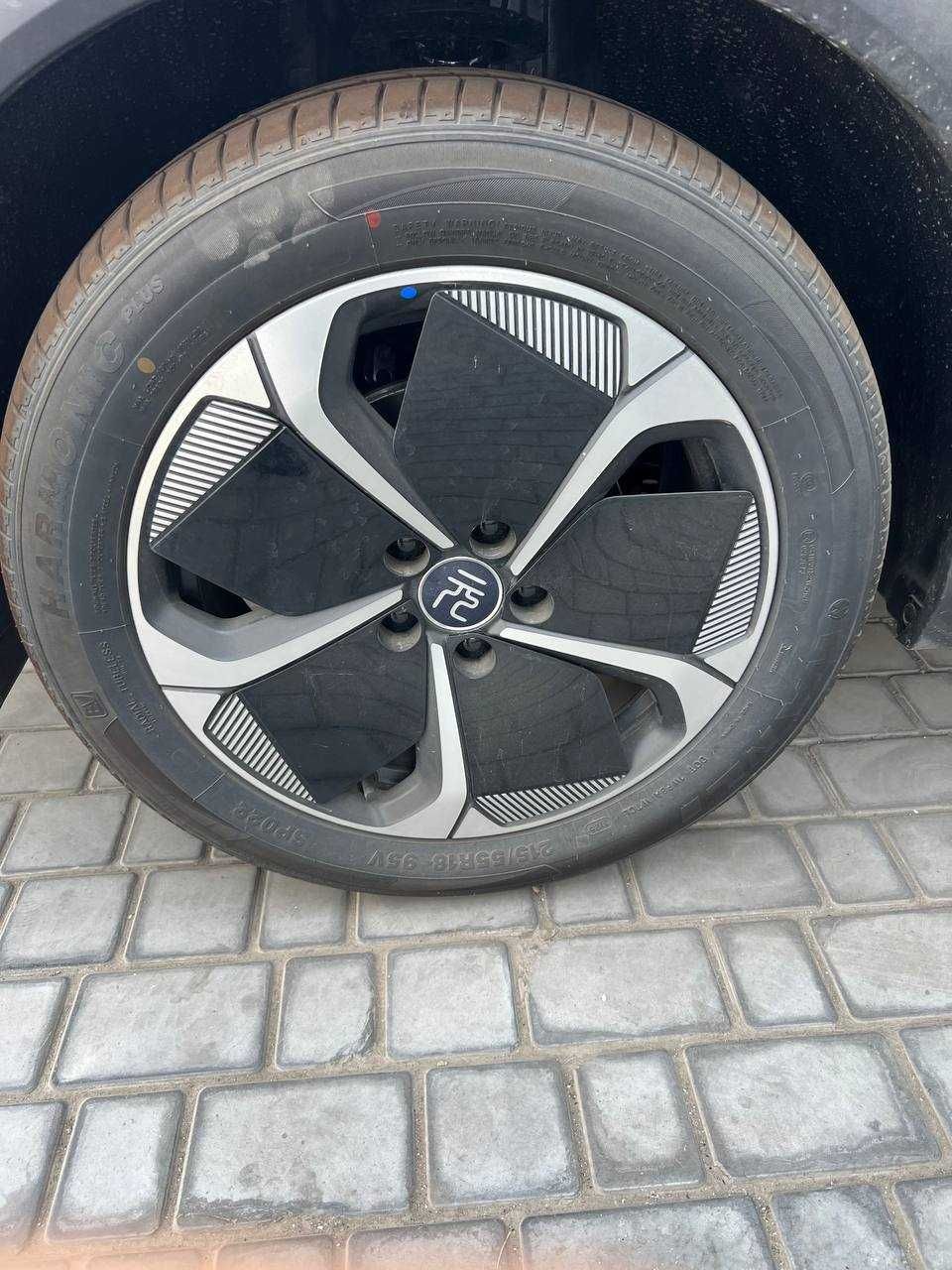 BYD Yuan Plus 2025 Smart Qora rangda tayyor sotuvda