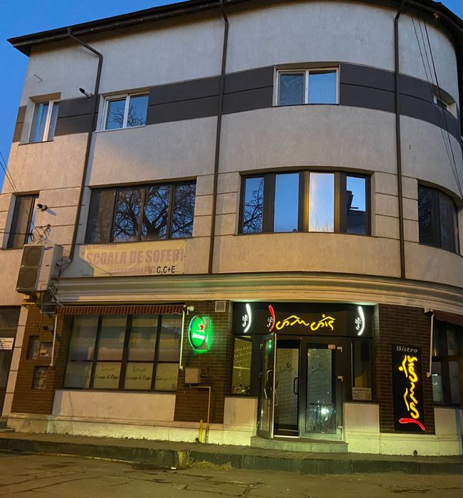 Inchiriez apartament !