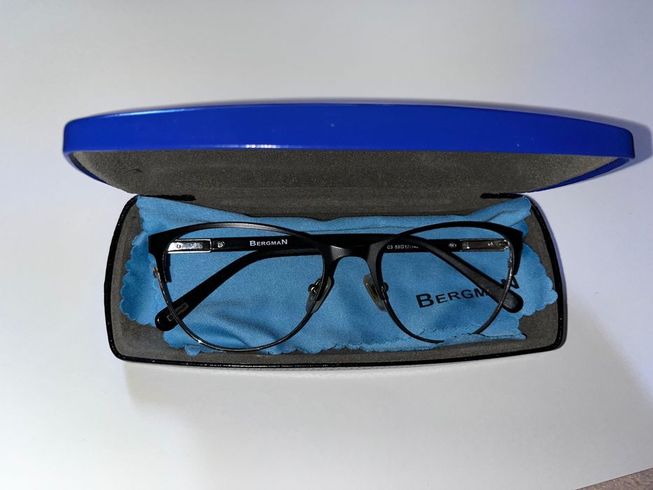 Очила Bergman с лека забележка