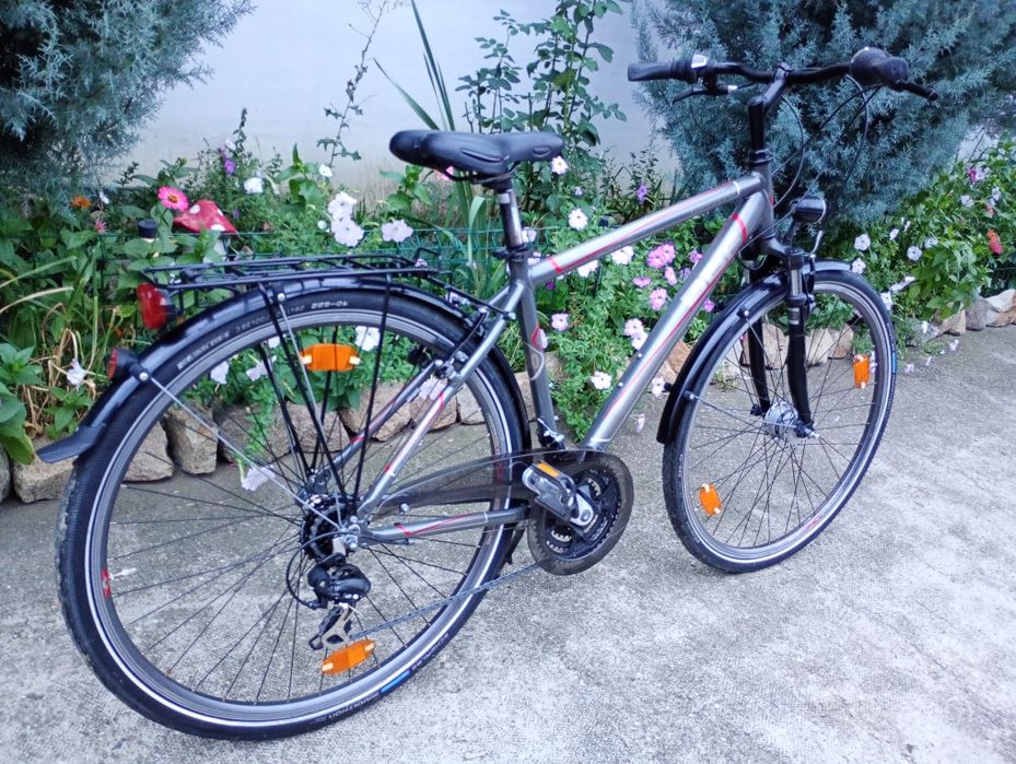 Bicicletă bărbați BBF,roți 28,cu 3x7 vit,stare f bună !