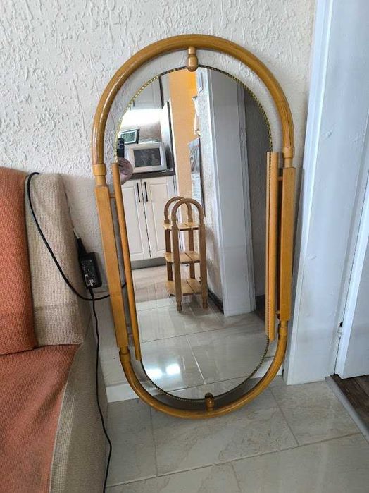 Комплект огледало с масичка