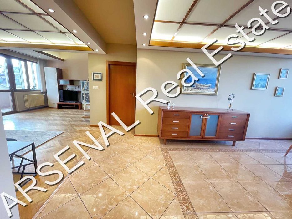 Дава се под наем Четиристаен апартамент в София, Център - 190 кв.м за 1200 € - Снимка #1