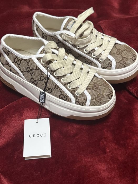 Adidasi Gucci tennis