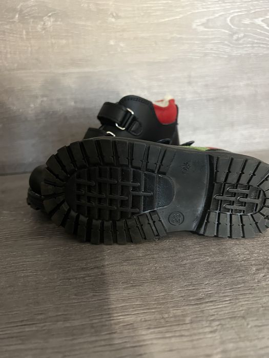 Ghetute imblanite,marimea 23