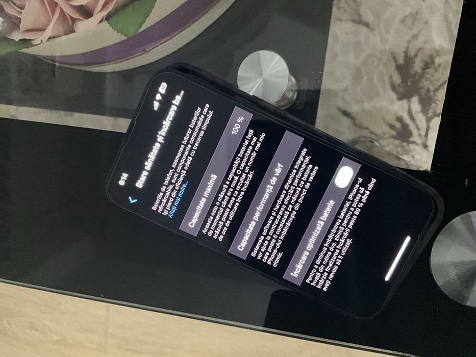 Vand iphone 13, stare perfectă