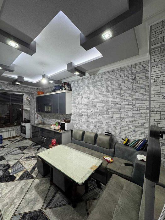 3х комнатная квартира на  7 этаже 84кв/м, в Самарканде