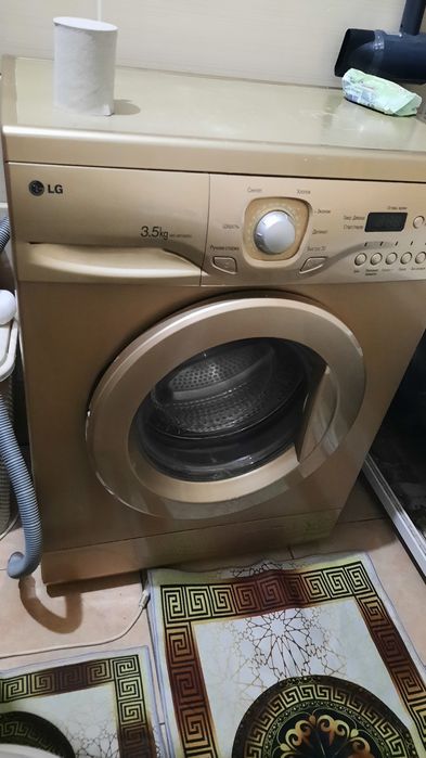 Продам стиральную машинку