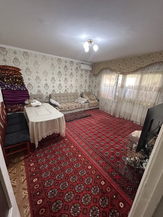 Uy sotiladi! Dom 2/8/9 asia.uz yonida