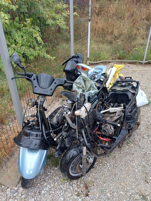 Yamaha Majesty 125cc. - два броя за части