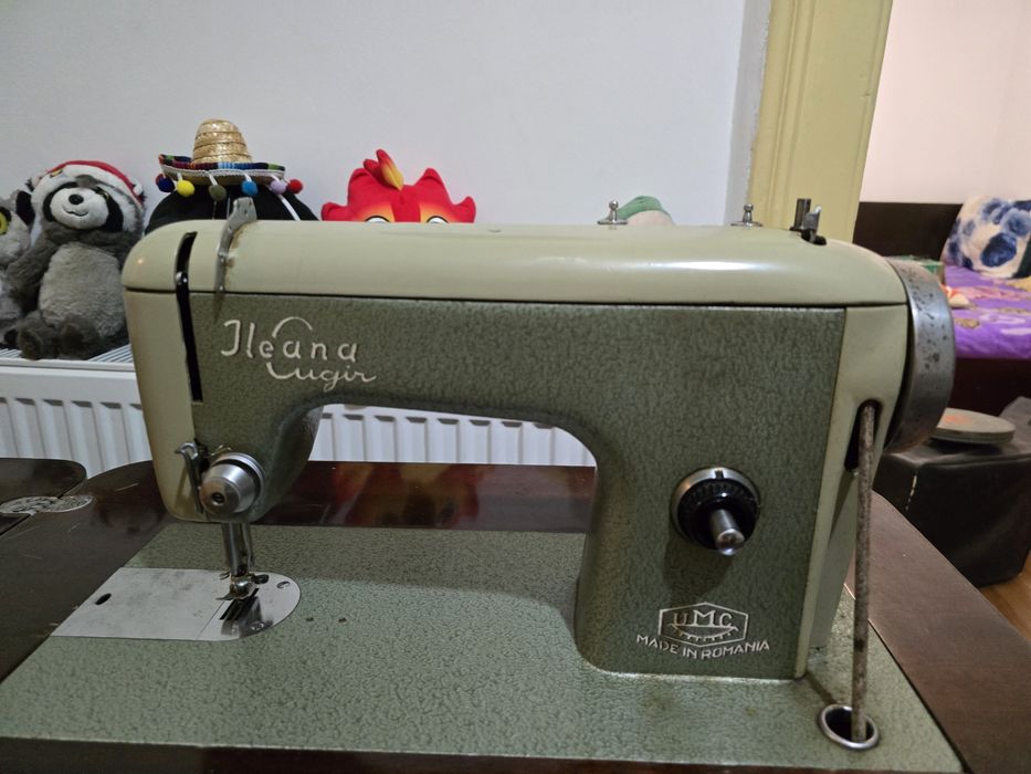 Masina de cusut Ileana Cugir din 1966