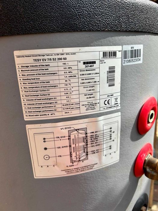 Sistem solar Ferroli presurizat, 20 tuburi vidate