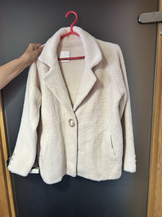 Чисто ново палто