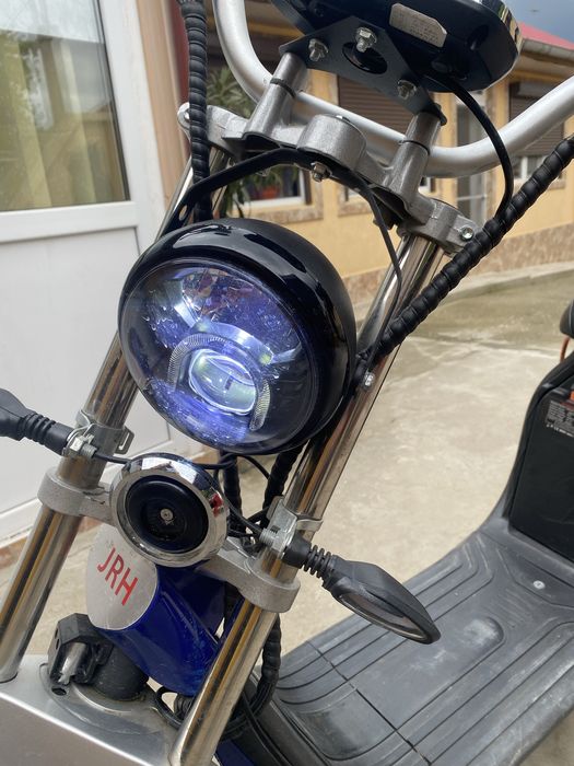 Vând Scuter Electric JRH