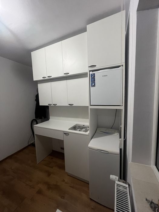 Montaj si confectionare mobilier