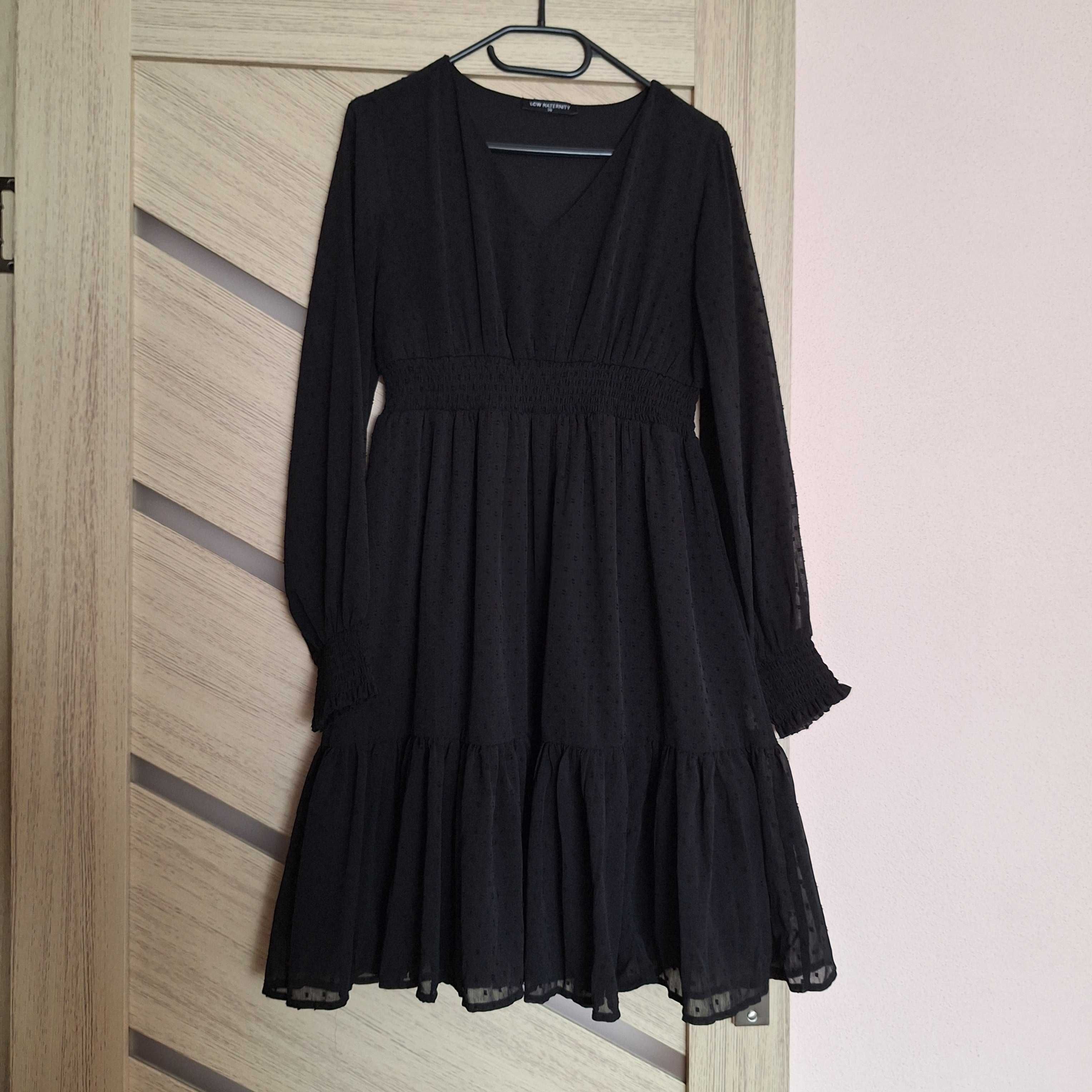 Rochie neagră pentru gravide