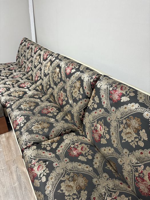 Диван и два кресла в идеальном состоянии!