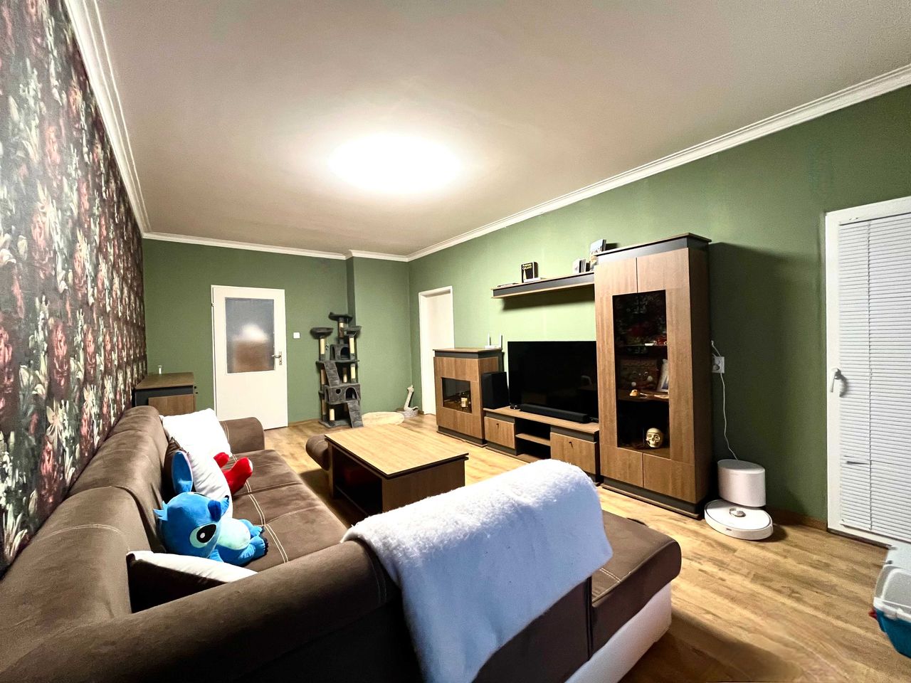 Продава се Тристаен апартамент в София, Младост 2 - 91 кв.м за 2517 €/кв.м - Снимка #2