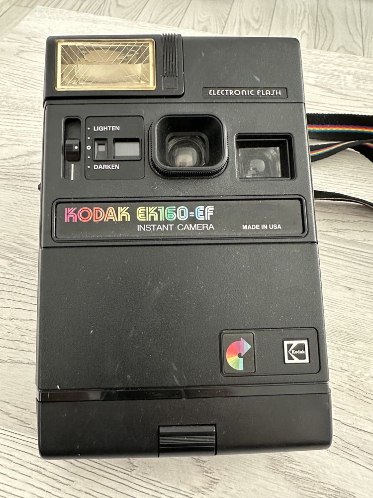Pret vechi 100 Kodak EK160-EF Aparat foto