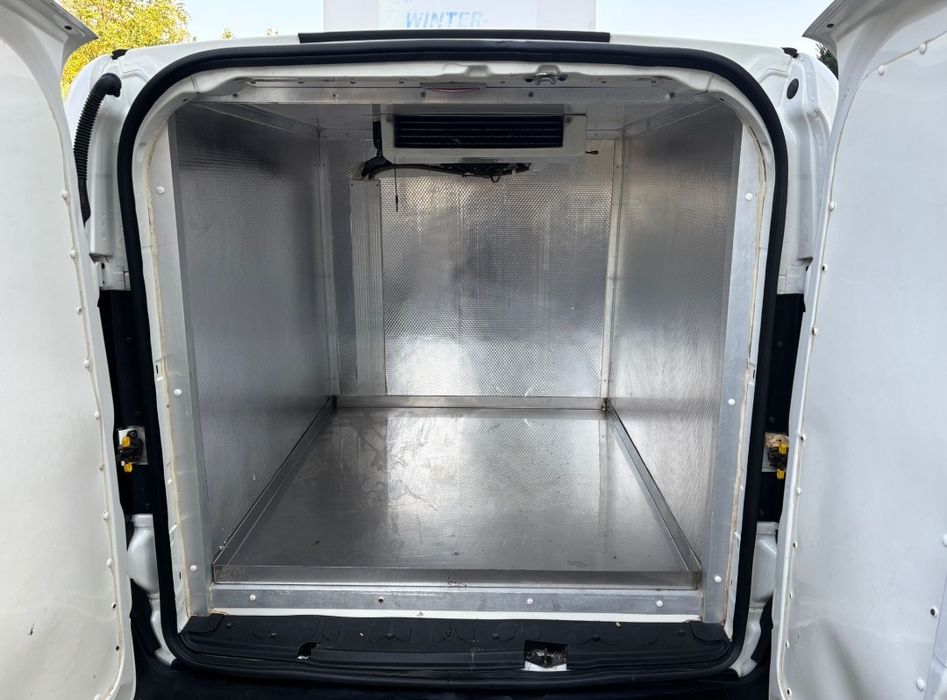 Vand fiat doblo cu frig