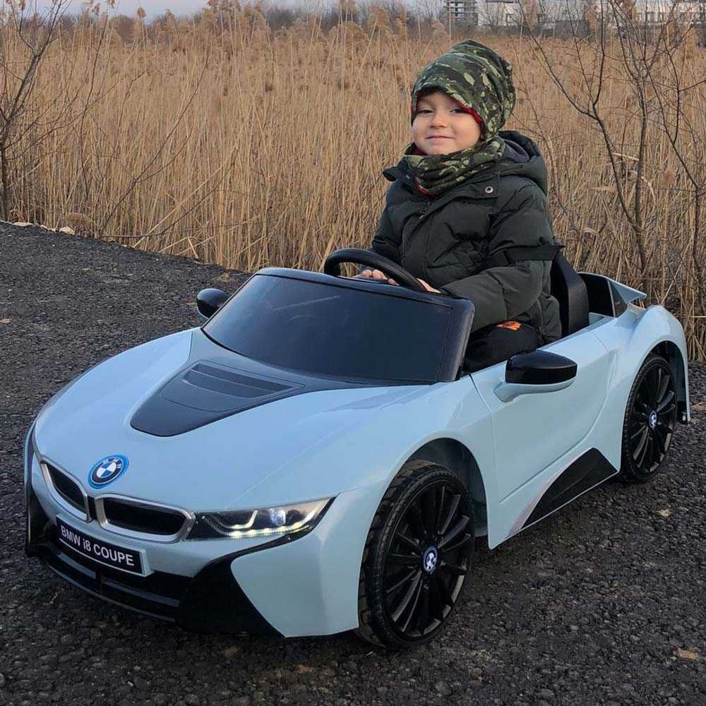 Masinuta electrica copii 1-6 ani BMW i8 cu Roti Moi, Scaun Piele Alb