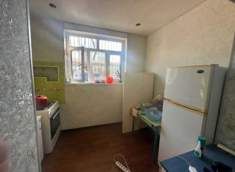 Продам 1в2/1/5 Бал2х6 Ахмад Югнакий №Г142