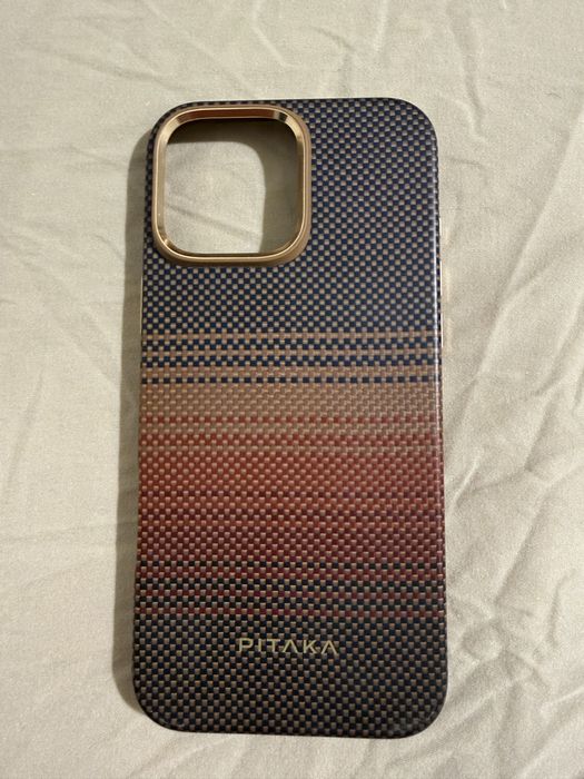 Husa Pitaka  Iphone 16 pro max !