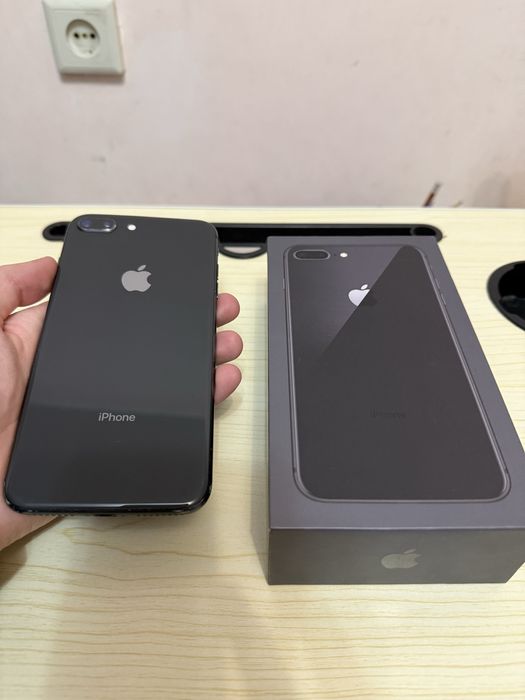 iPhone 8 Plus 64GB, Black