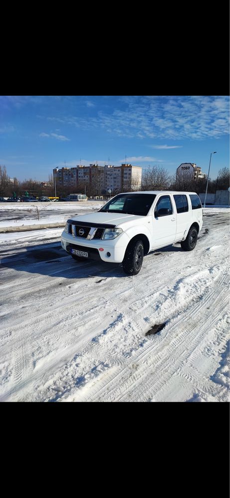 Nissan pathfinder 2.5 DCI 174к.с.Бартер за БУС
