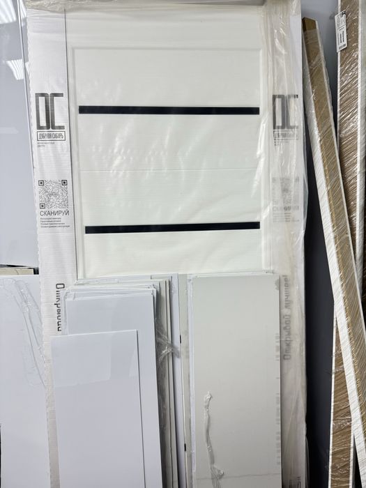 Продаются лишние двери в упоковке.