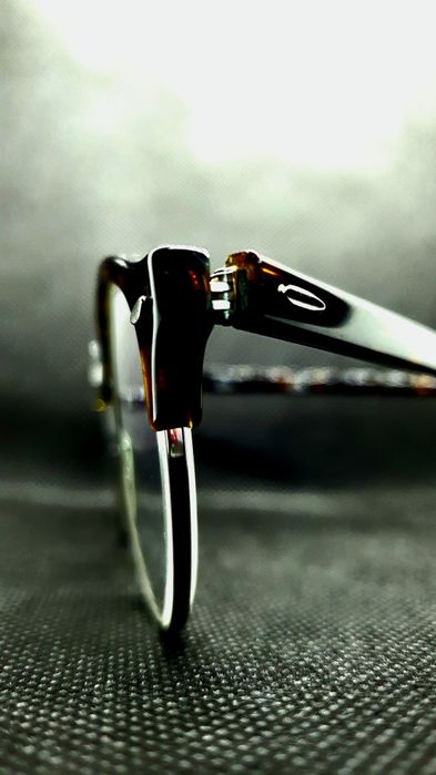 Se vinde rama ochelari RayBan, dioptrii