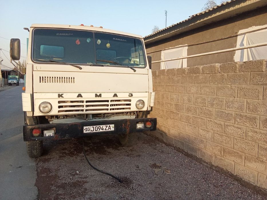 Kamaz sotiladi narxi 8.500 kelishadigan joyi bor