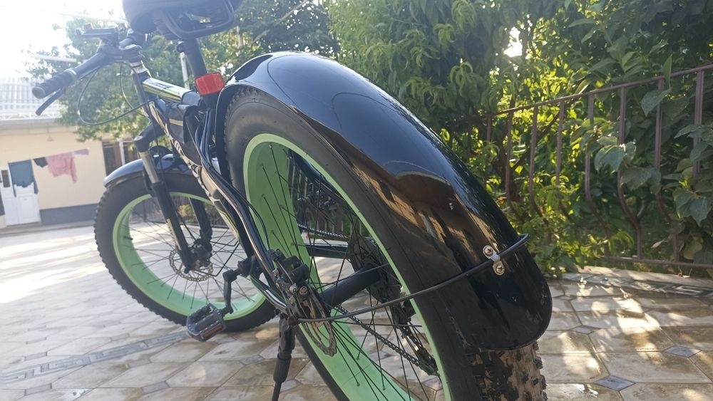 Велосопид сотилади.