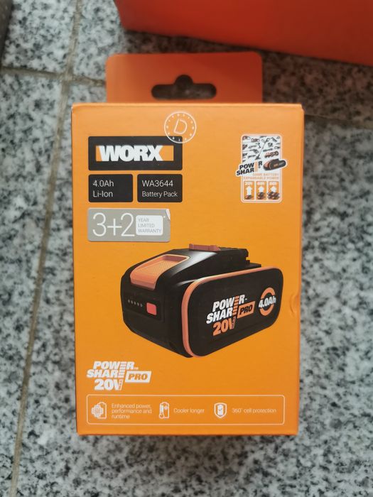 Acumulator Worx PowerShare PRO 20V de 4.0Ah, modelul WA3644.