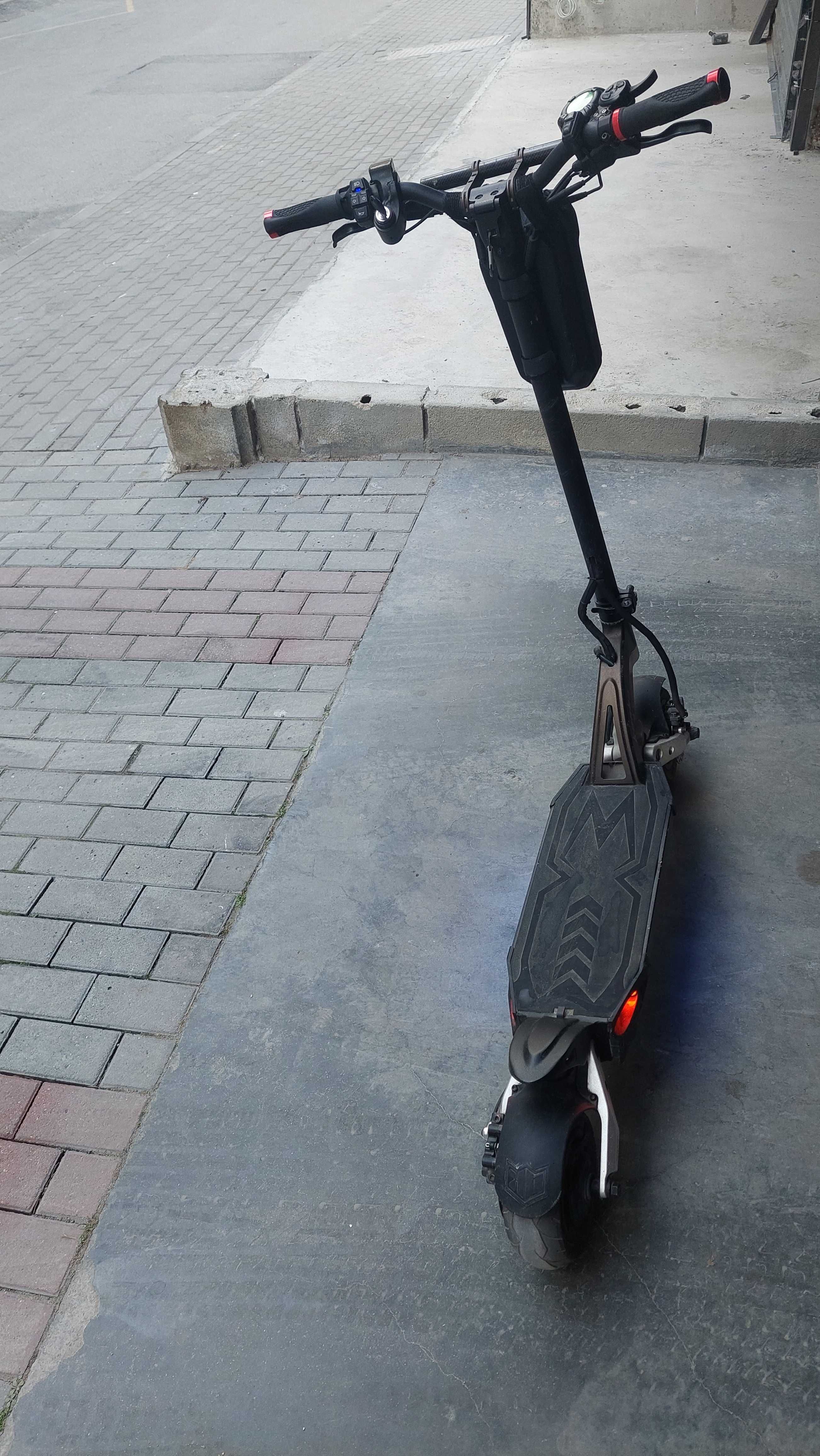 Kaabo mantis 8,  2 x 800