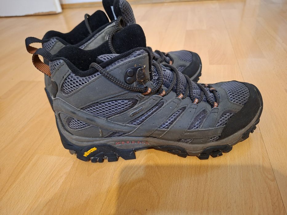 Bocanci Merrel 42