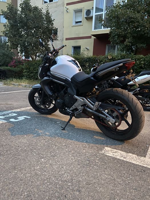 Vand kawasaki er6n