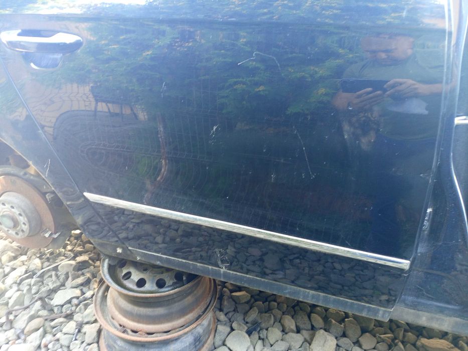 Vand Usa Dreapta Spate Vw Passat B 6 Kombi