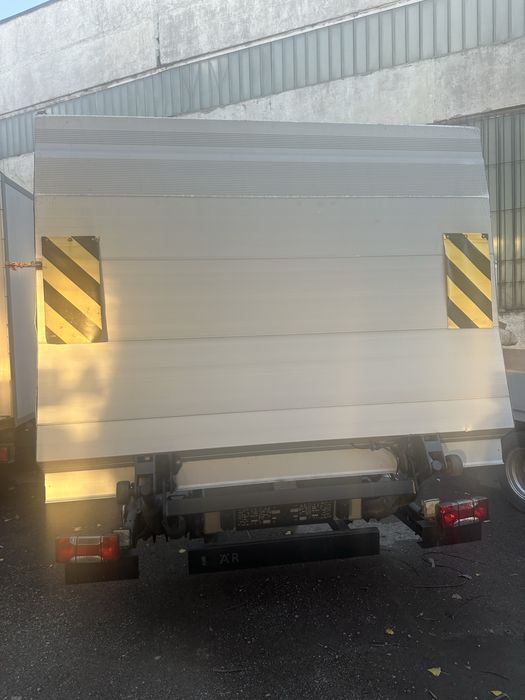 Падащ борд Ивеко 70