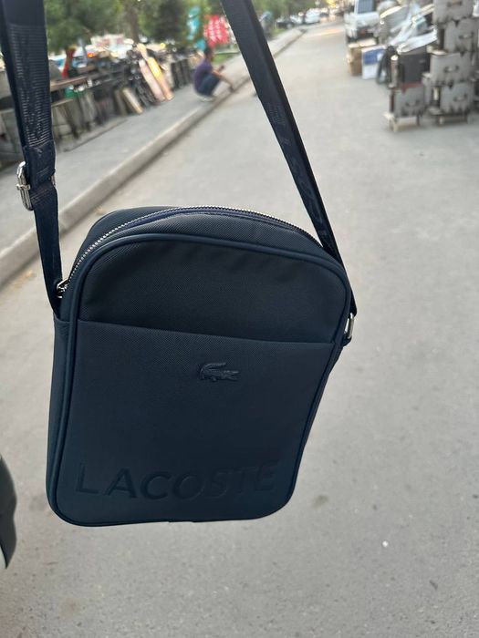 Лакосте сумка тёмно синий (как новый] цена: 90000сум