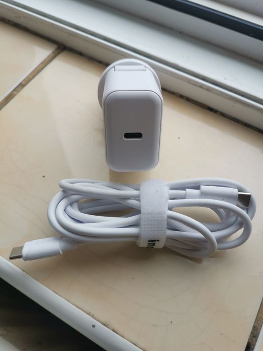 Încărcător telefon, tableta fast